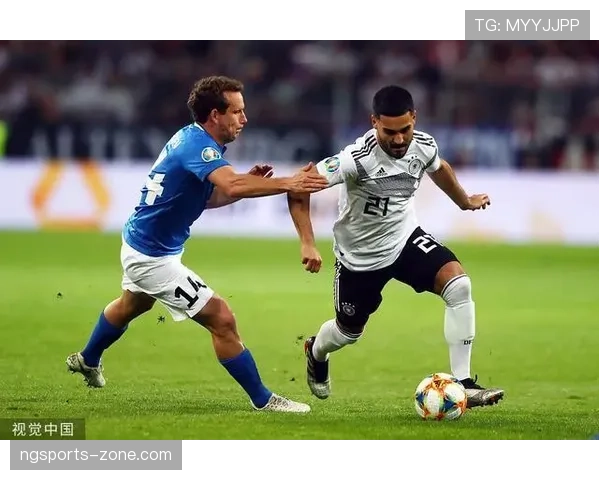 孙兴慜边锋与内锋角色切换的战术价值解析