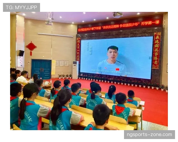 谌利军这生活节奏，也太不像篮球圈的人了吧，感觉随时能拍偶像剧了